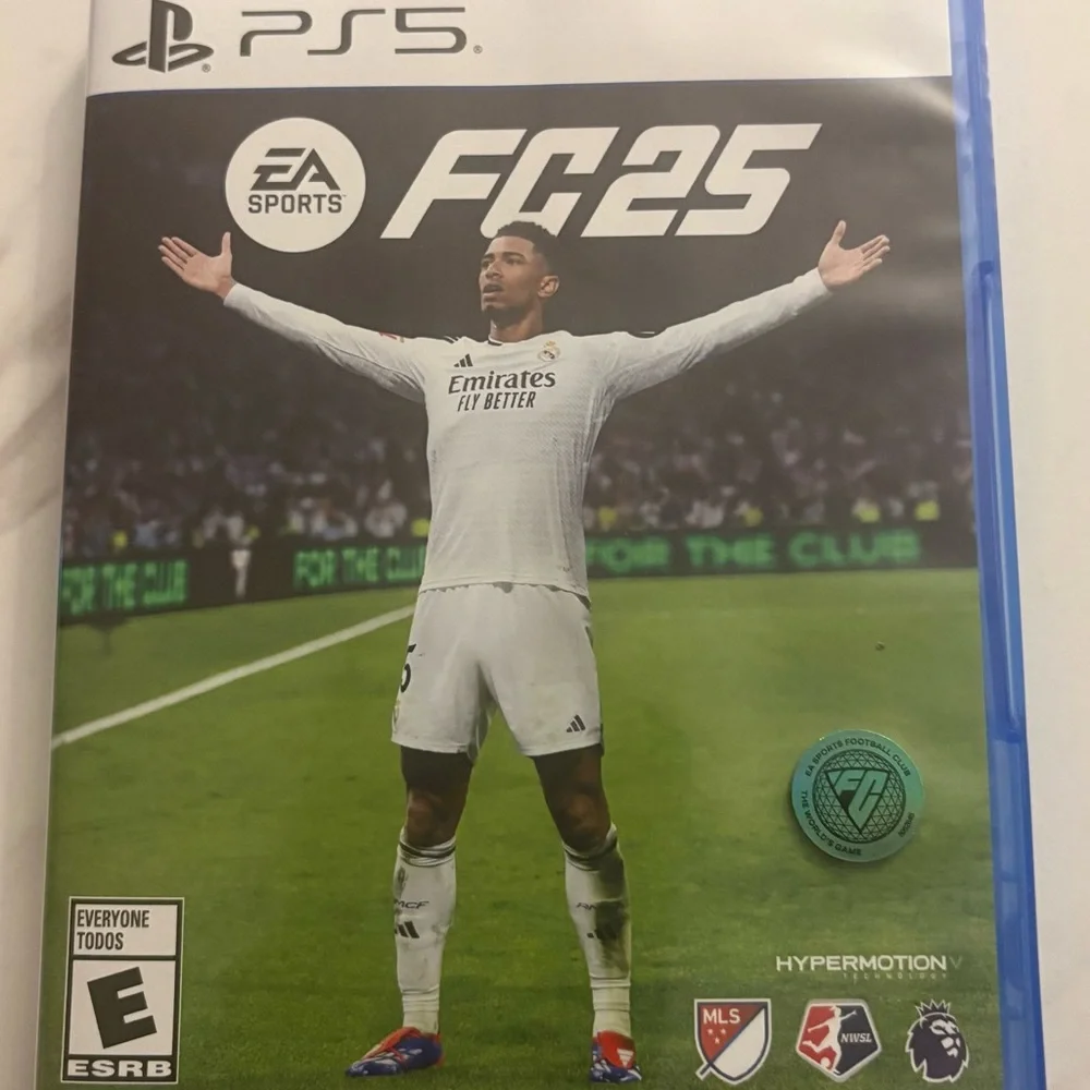 EA Sports FC 25 (PS5) - White